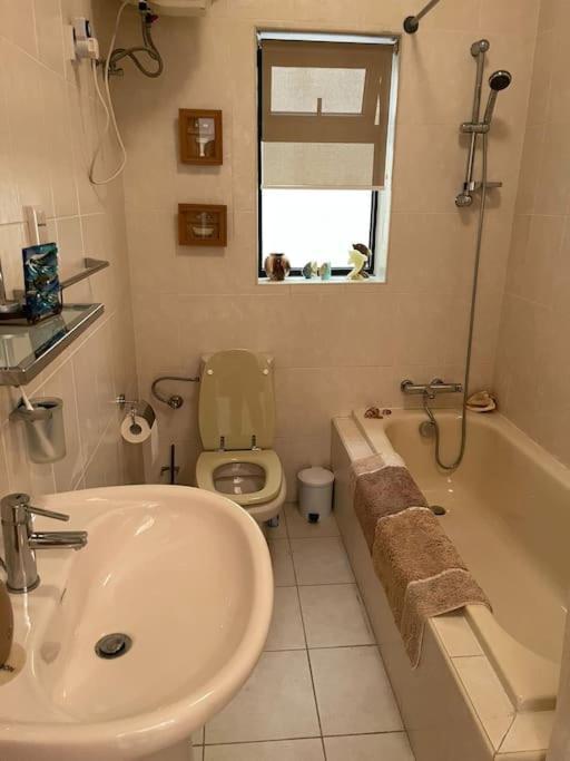 Lovely, Modern, Bright Maisonette. Heart Of Sliema Esterno foto