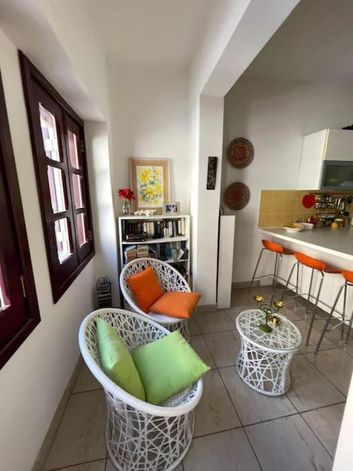 Lovely, Modern, Bright Maisonette. Heart Of Sliema Esterno foto